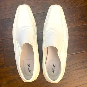 Men’s White Dress Shoes